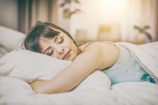 Sleep & Weight Gain: What’s The Relationship Between Them?